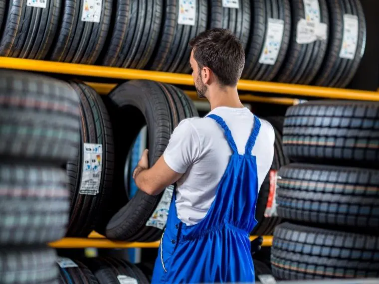 Zeytinalanı Oto Lastikçi